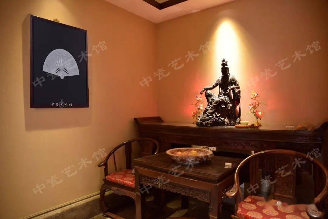 艺术陶瓷与现代家居佛堂篇瓷上悟禅意瓶中闻梵音