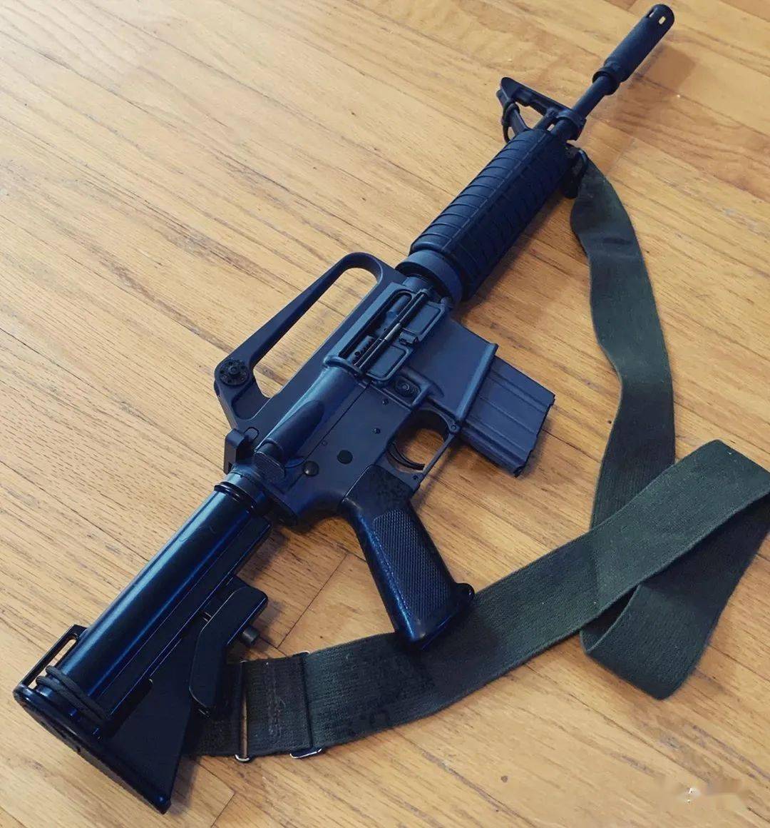 二十发直弹匣有没有人跟我一样觉得它越看越顺眼