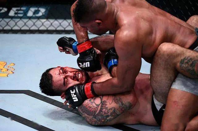 整个ufc格斗之夜176仅只有7场比赛,国外疫情情况不容乐观.