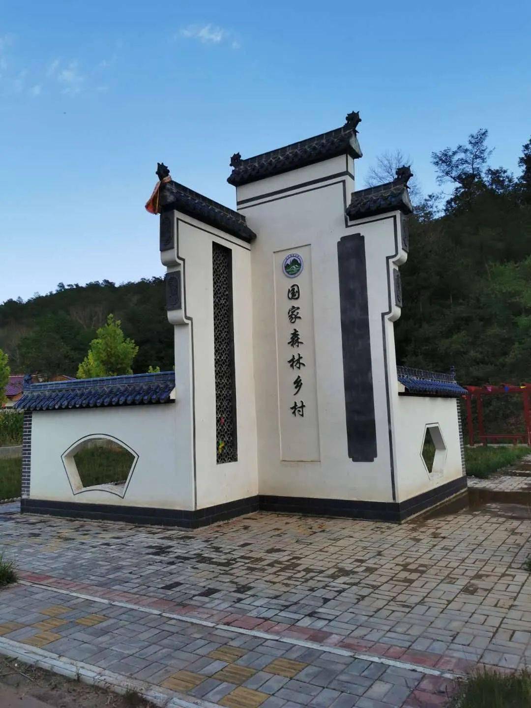 华亭市上关镇三色旅游齐发展助推乡村振兴