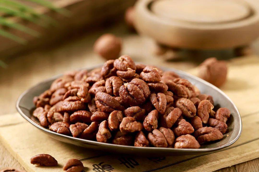 产地食材 ▎临安山核桃仁:手工采摘,坚持古法炒制,健康无添加!