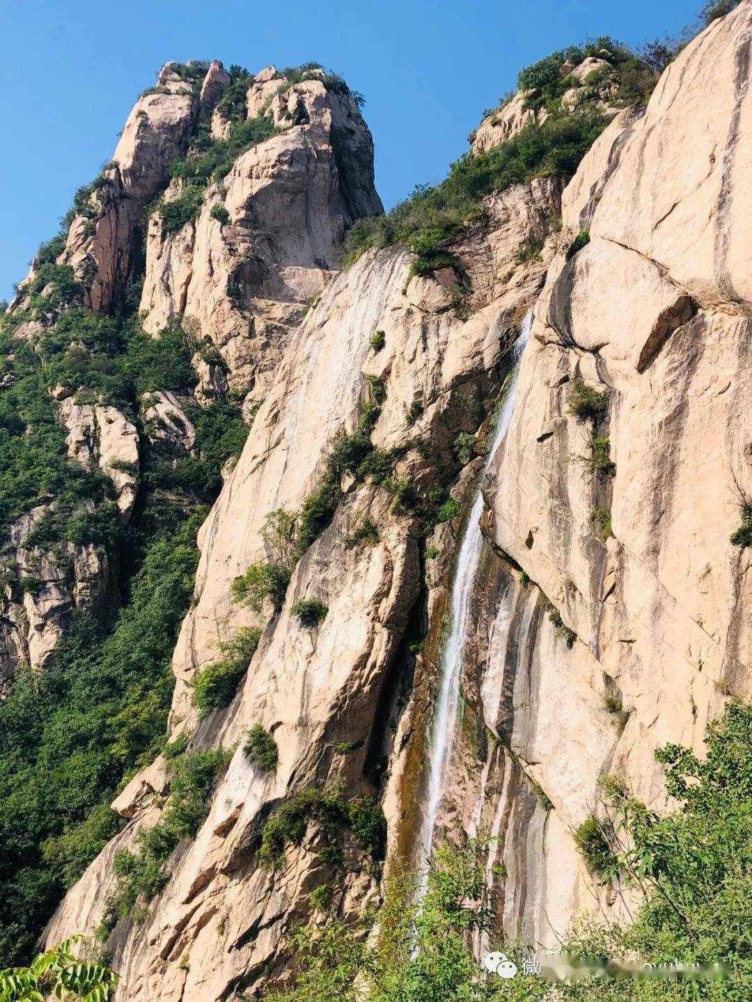 石块切起来的在河北保定易县大山深处有一个美丽的小山村