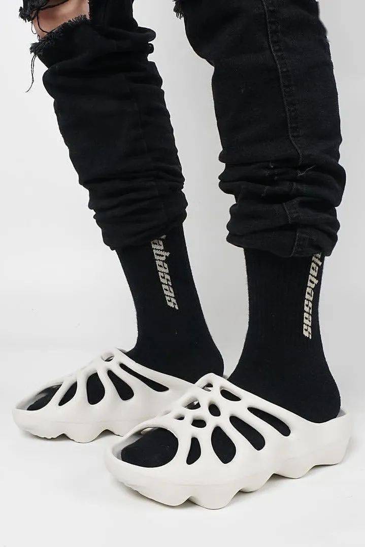 又一双爆款拖鞋yeezy450slide发售日期曝光