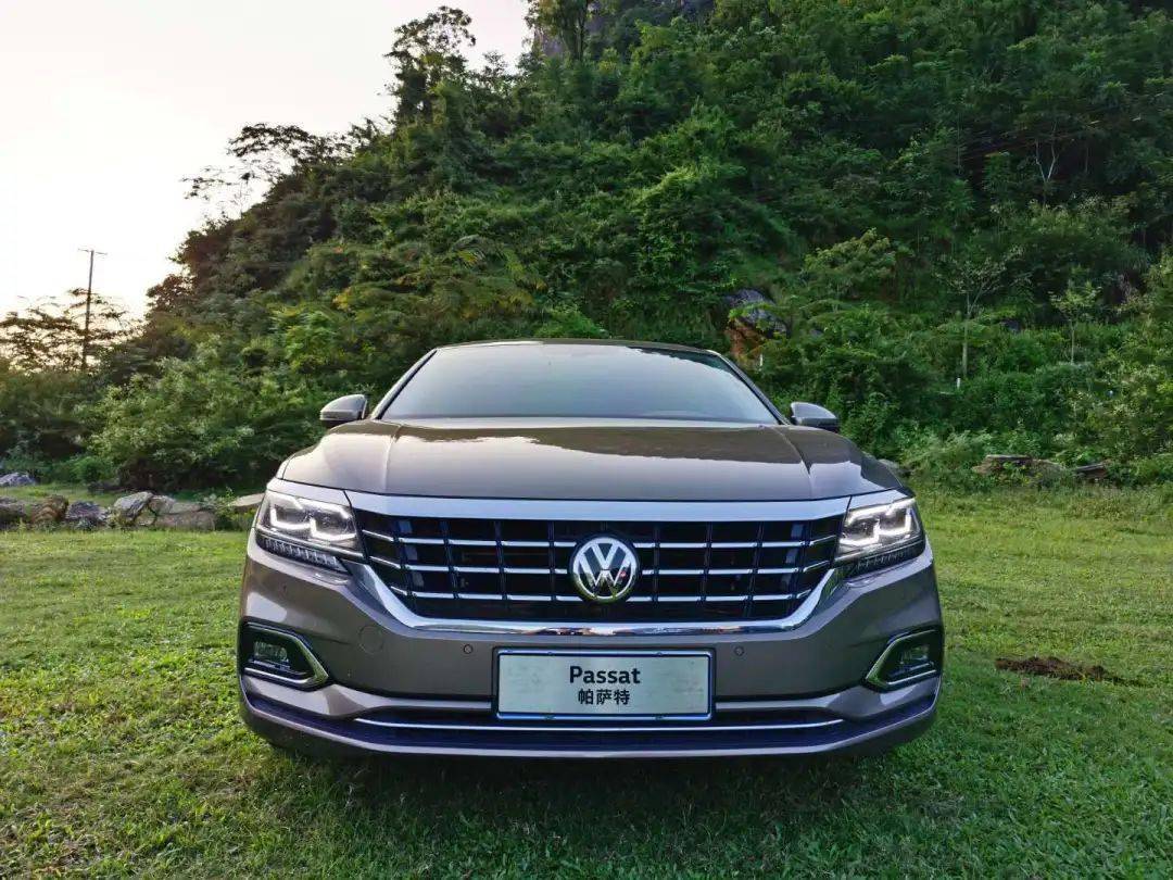 大众帕萨特b8还是那么均衡还是那么高级