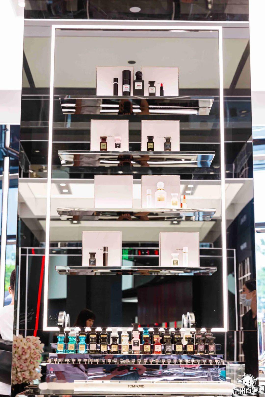 tomford全球最大旗舰店开在天环广场