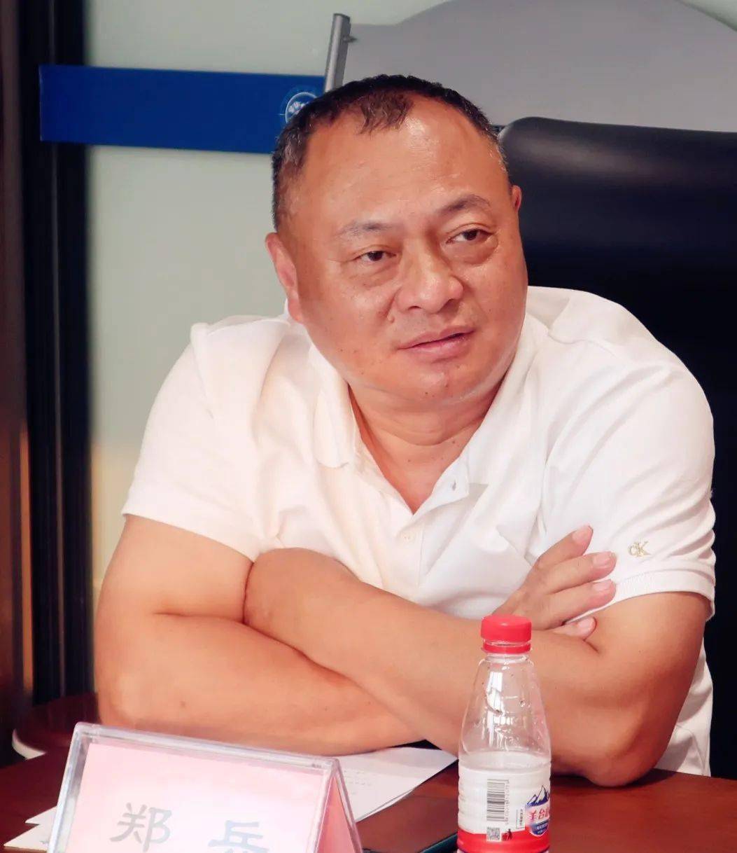 广东省江西商会61商会信息轮值会长罗杰华郑兵带队拜