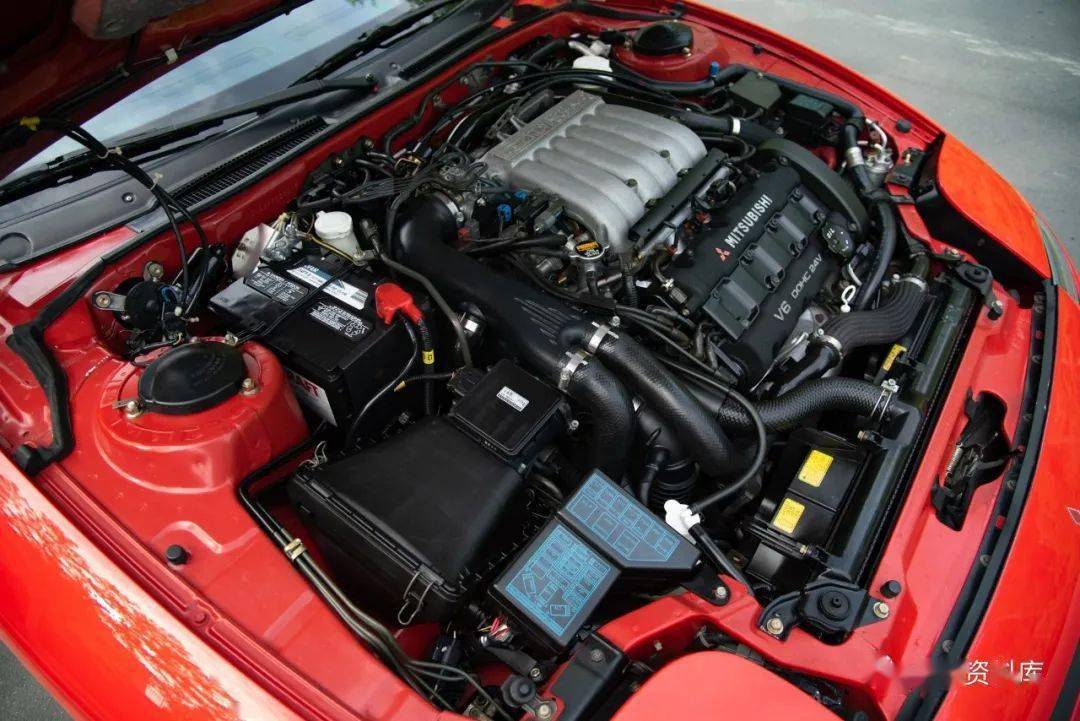 一辆27岁的三菱3000gtvr4准新车