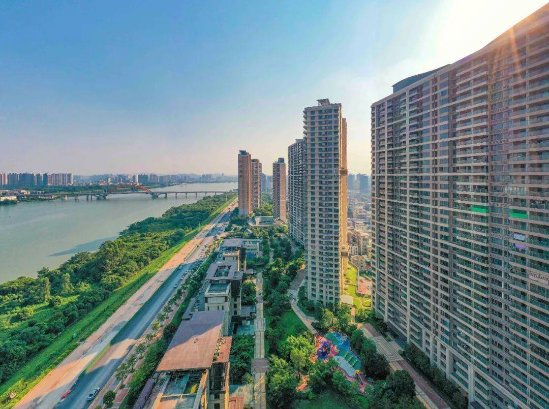 惠州市摄影家协会协办保利达·江湾南岸主办保利达·江湾南岸位于江北