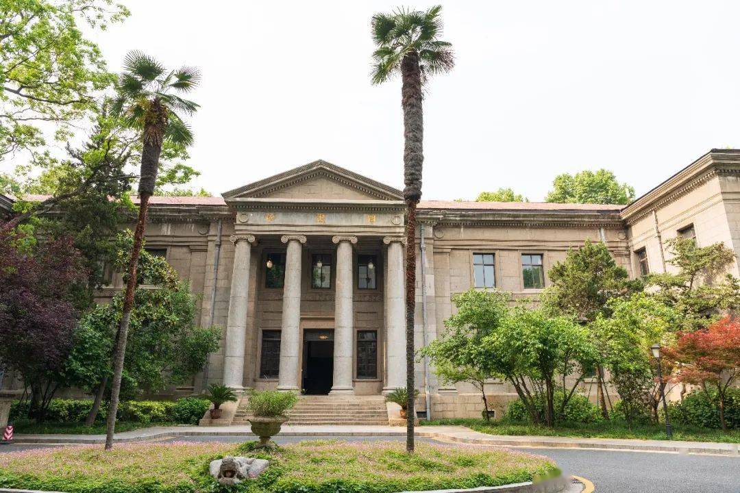 9%的seuer都来到东大的第一天听说不少2020级seuer的身影东南大学迎来