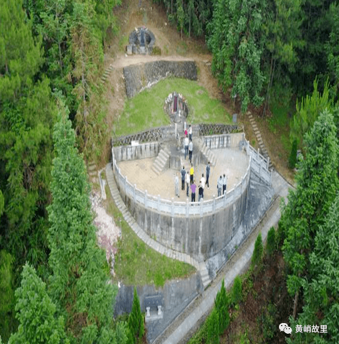 拜谒三名墓追思古圣贤