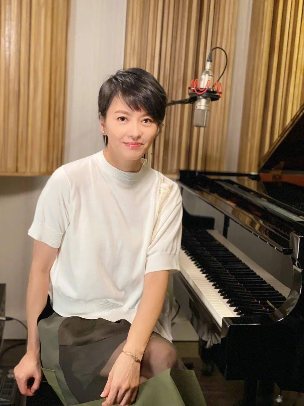 来源:fm950广西音乐台,综合tvb看点,时尚cosmo版权归原作者所有,如有