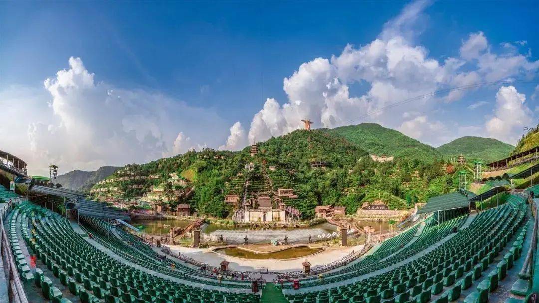 距汕头市中心2h车程的打卡景点,看网红佛手 云顶天台 夜场晚会!