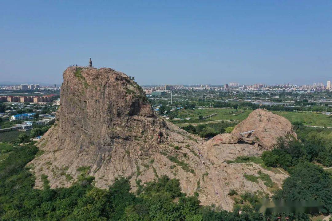 鲅鱼圈区彩霞小学校长温明辉老师在家长会上的讲话