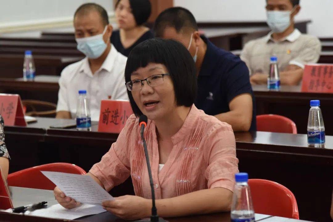 坦洲镇领导赵国坚,阮远兴,温晓虹,相关职能部门,村,社区负责人,人大