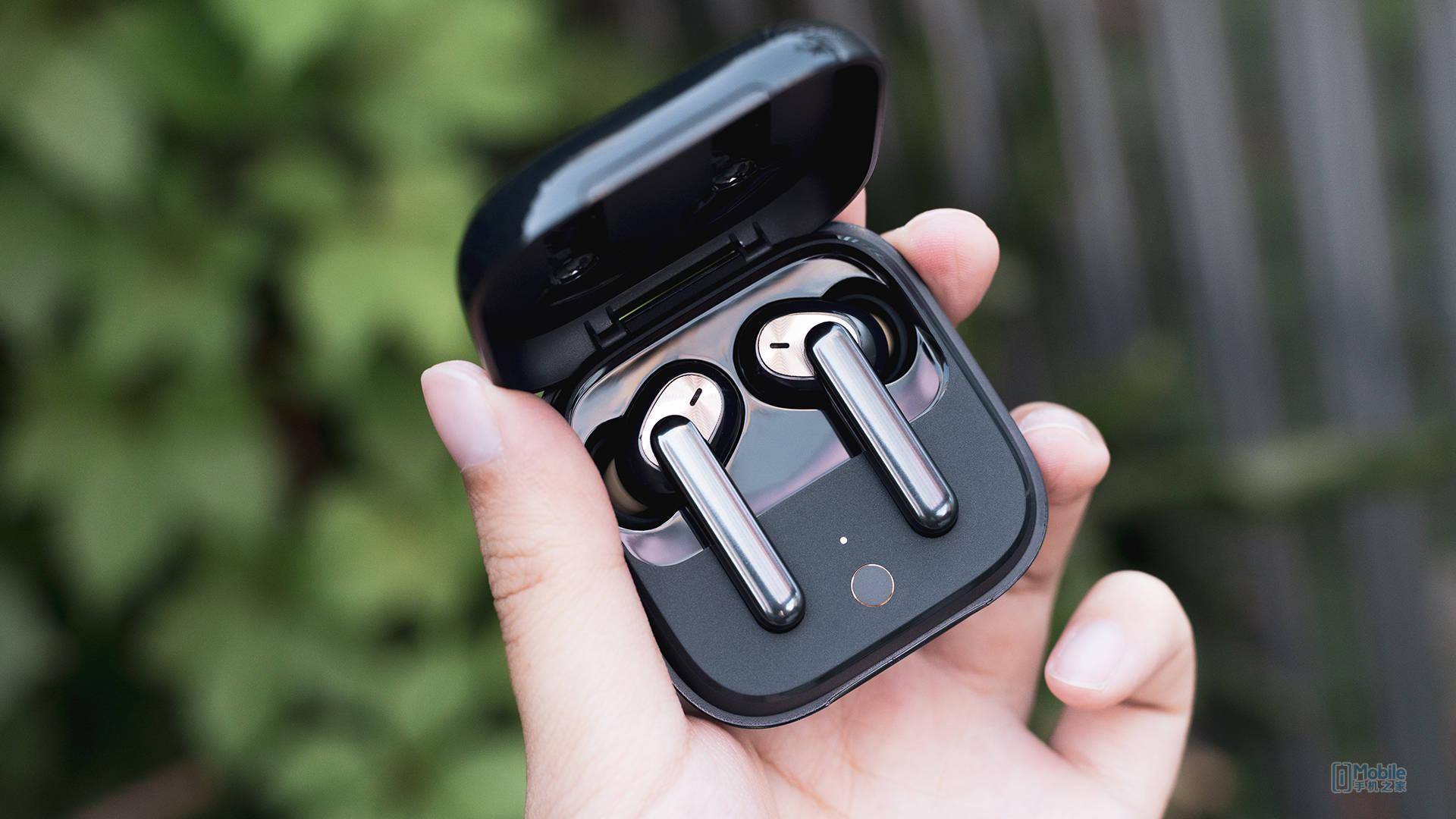 羽黑配色 低调内敛 oppo enco w51无线降噪耳机图赏