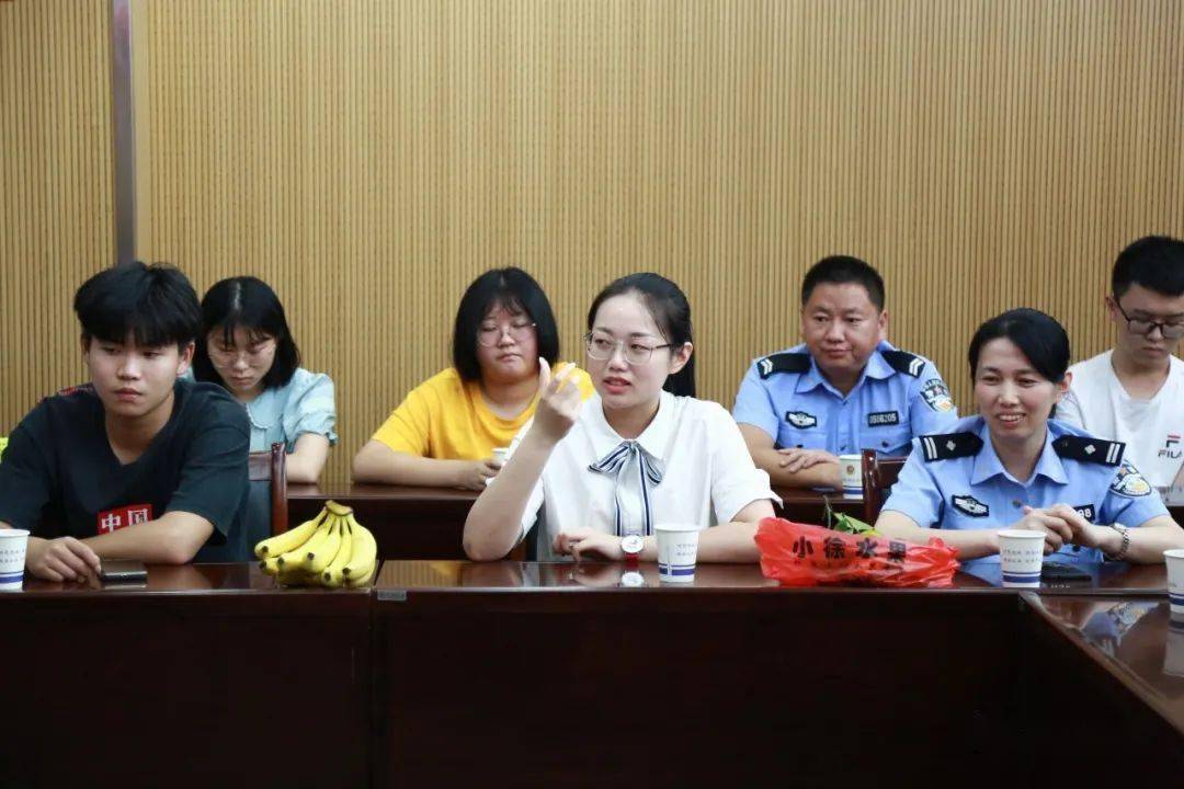 刘雪原表示,公安工作的特殊性,使民辅警们对家庭长期疏于照顾,对孩子