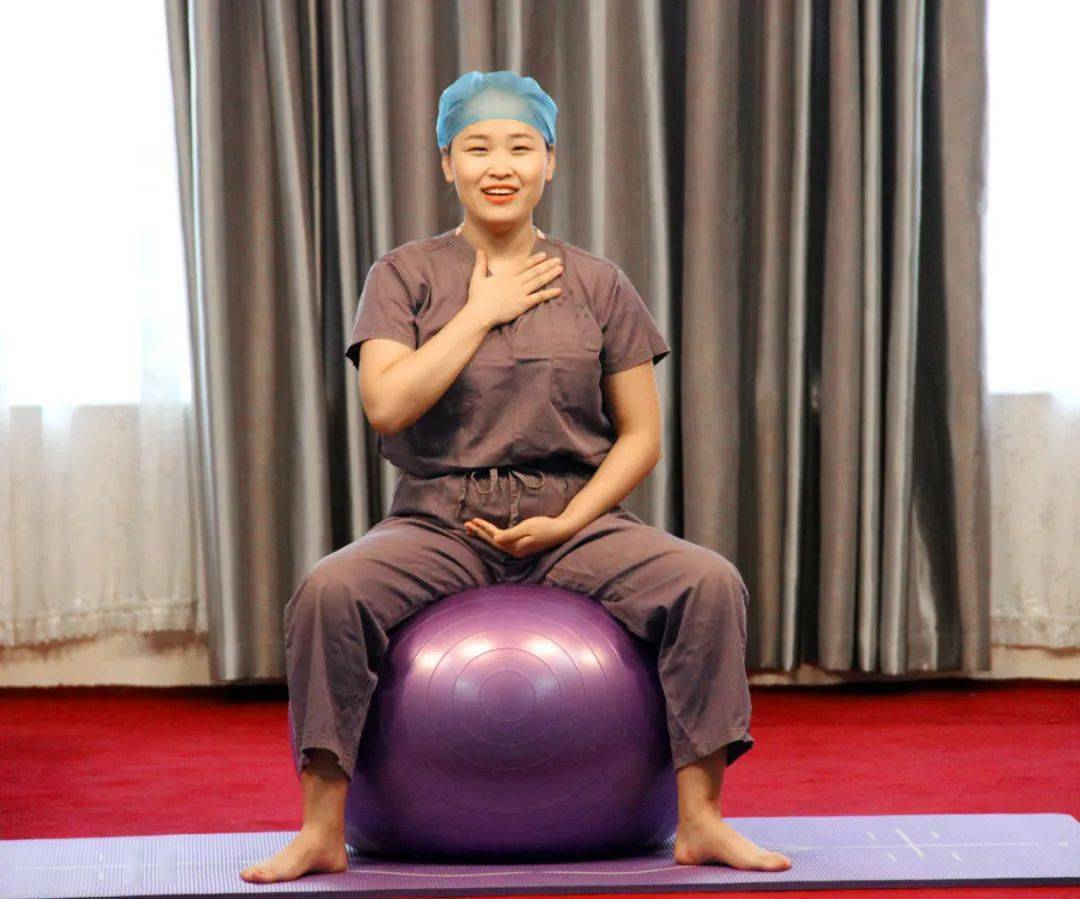 本期运动课老师:产房助产士--史艳琼老师在产房助产士史艳琼老师的