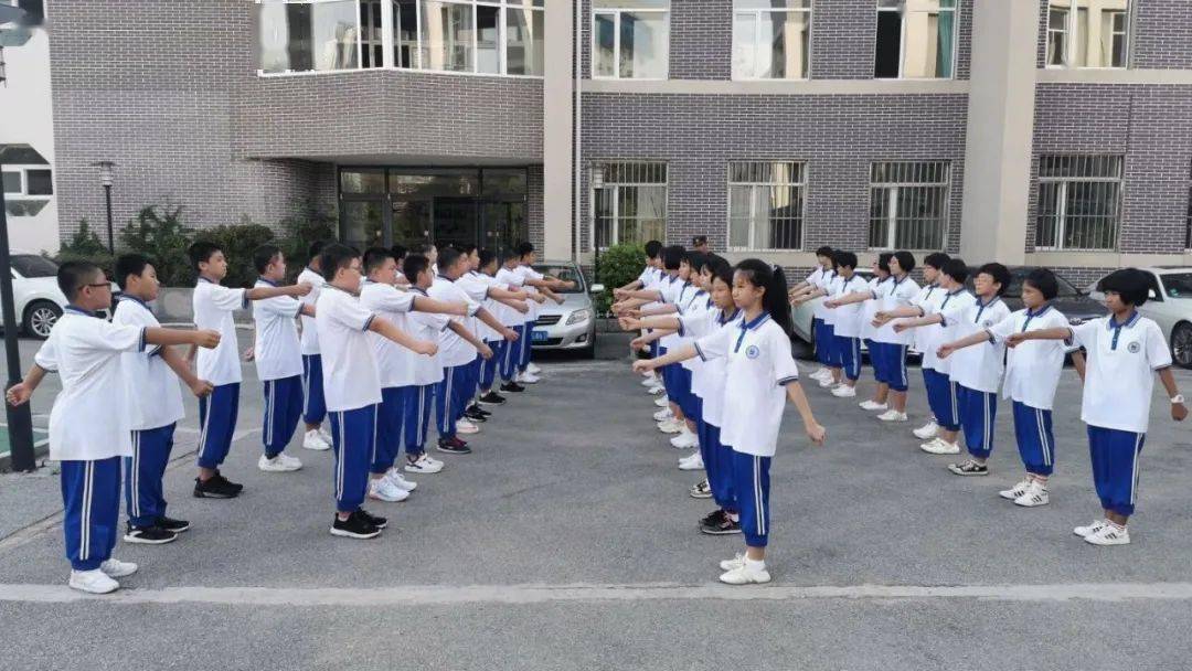 沙场点兵奋斗青春沈阳市第九十九中学七年级军训纪实