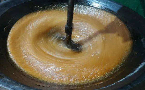 传承300年 ,湘潭县中路铺镇药糖还是那个味儿!