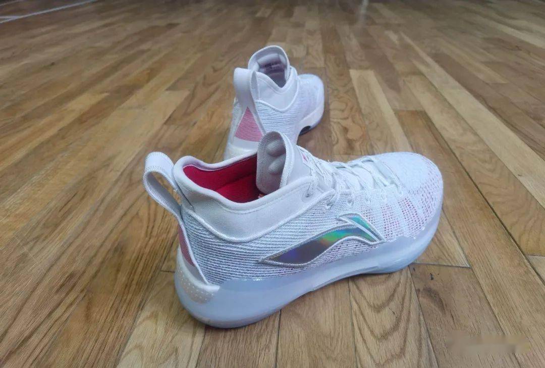 盛京亚新丨9月12日限量发售李宁驭帅xiii42low