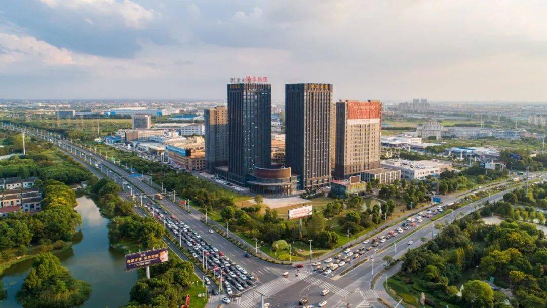 攀华集团有限公司创建于2001年5月,设有张家港和重庆2个基地.