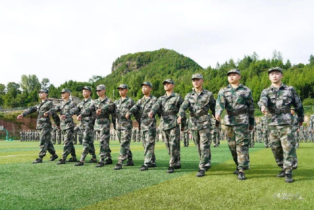 不得不看的通江"准新兵"训练现场!_部队