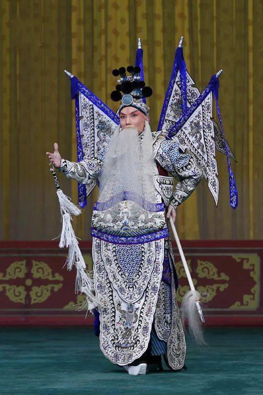 2020914凭海临风笑看风云最美文化人本期嘉宾京剧名家卢松