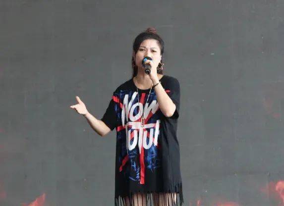 歌曲《你笑起来真好看》 演唱:小欧,晓彤,高诚悦(961小粉丝)961主播