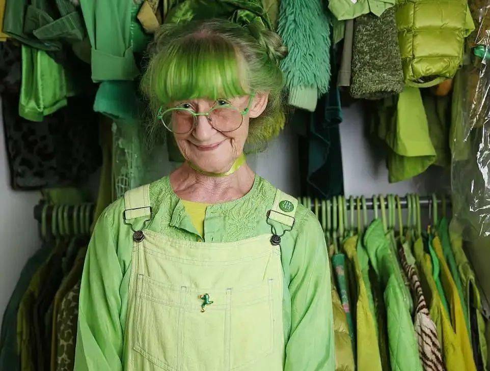 79岁的奶奶绿了20年,你会和她一样吗?_手机搜狐网