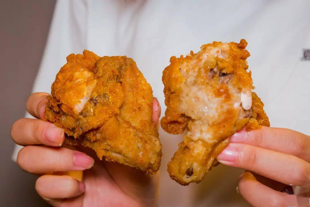 KFC网红炸鸡回归！39元5块，满桶都是腿！_脆皮鸡