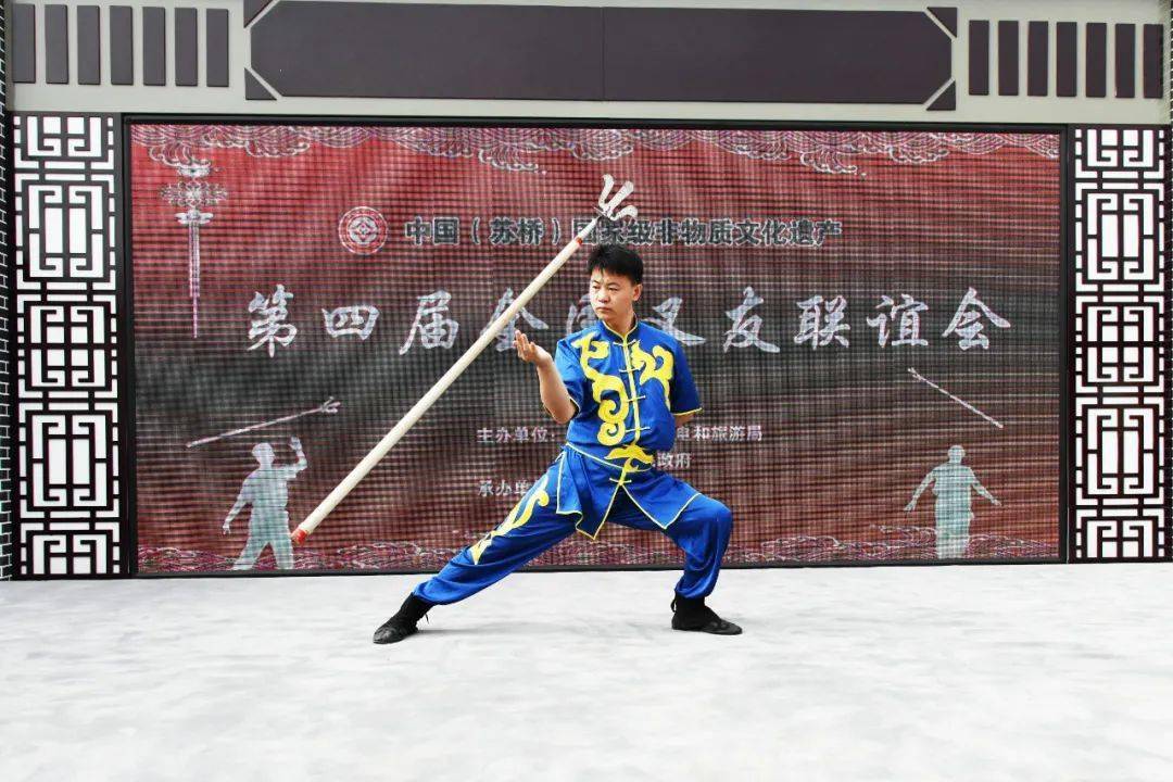 全国的飞叉高手大比拼第四届全国叉友联谊会在苏桥镇成功举办