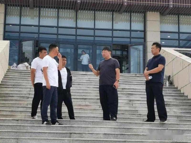 赞皇县公安局进行安保前演练审核:陈海峰编辑:付朝霞 翟凯彦