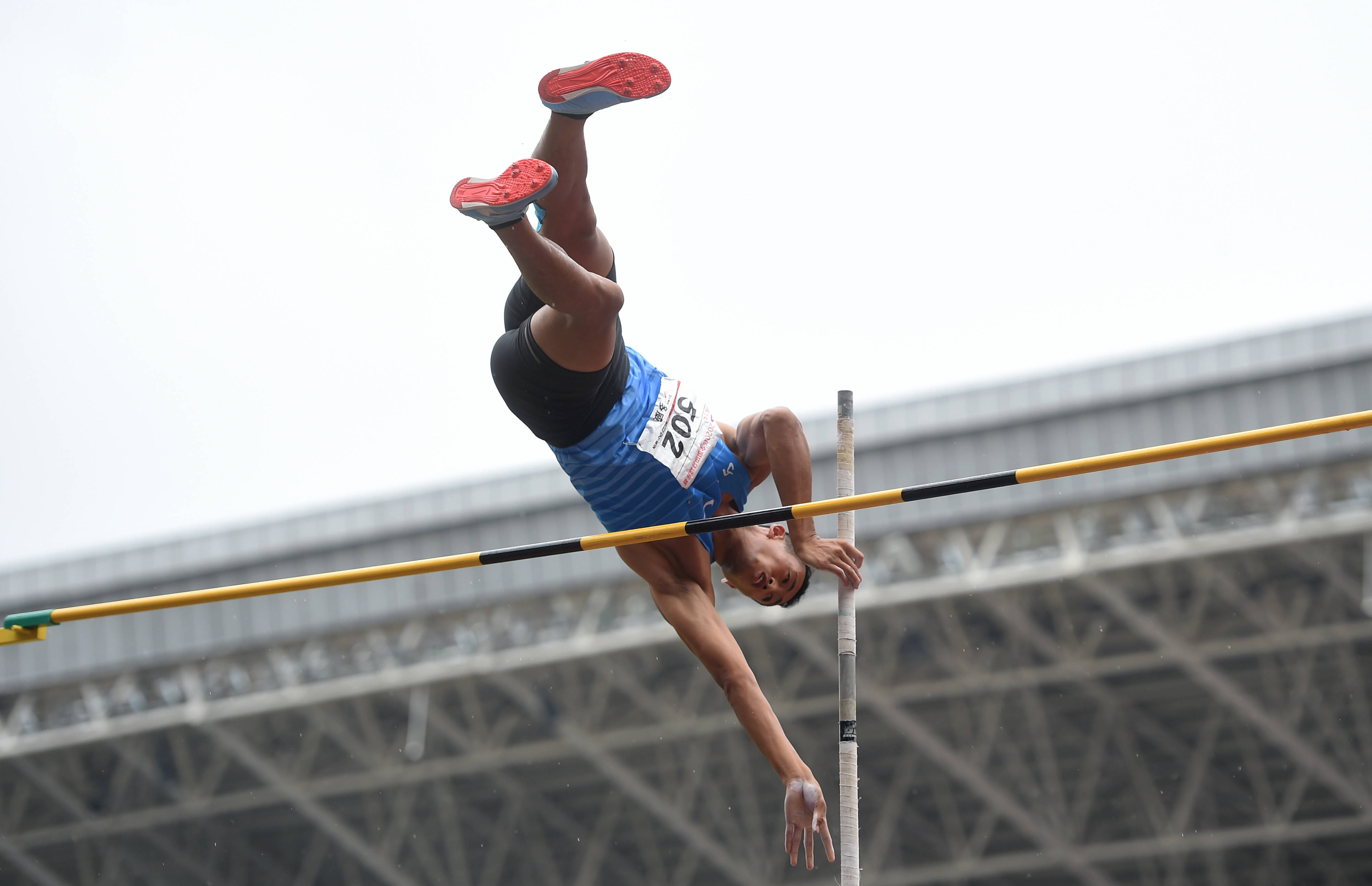 田径全国锦标赛男子十项全能撑杆跳赛况