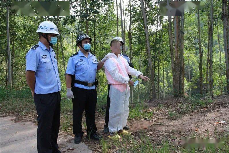 当街打人、抢劫,威胁要将人活埋…10名犯罪嫌疑人被押解指认现场-搜狐大视野-搜狐新闻