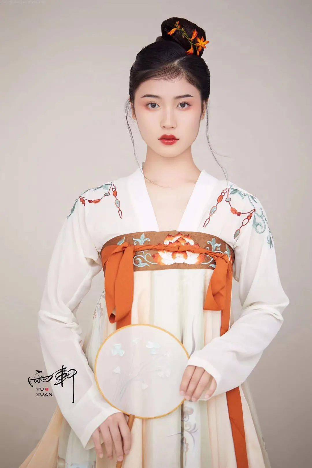 最美的传统汉服造型仙气十足让你轻松变温婉小仙女