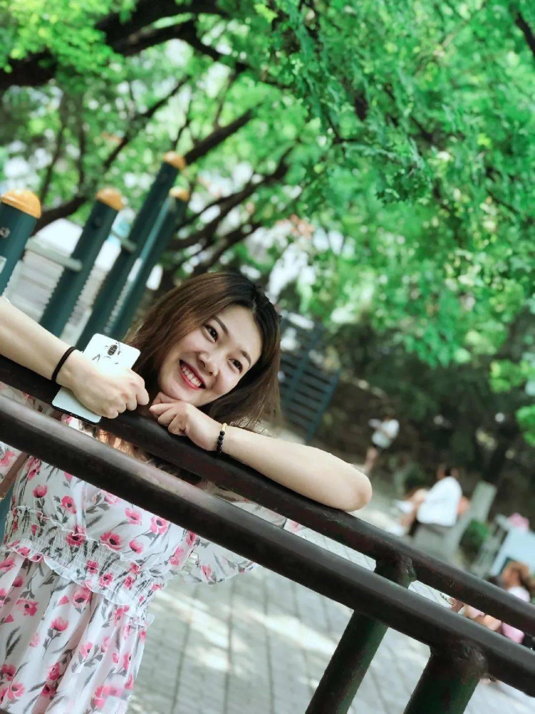 毛艺霏老师来到学校以后要先做好人生规划,要知道自己四年之后想成为