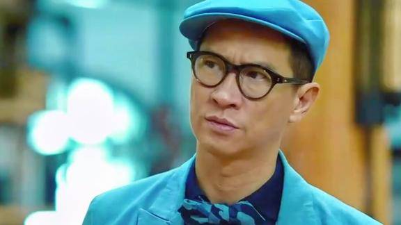 澳门风云3张家辉简直太搞笑了手拿大枪指纹识别竟然被电到