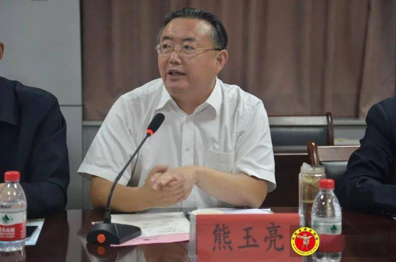 省酒业协会专家委员会主任,原河南省食品工业科学研究所所长刘建利