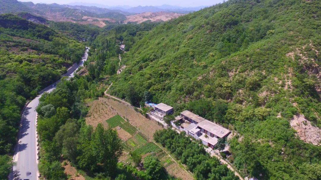 老照片里寻乡愁阜平搬迁村航拍照片系列之城南庄