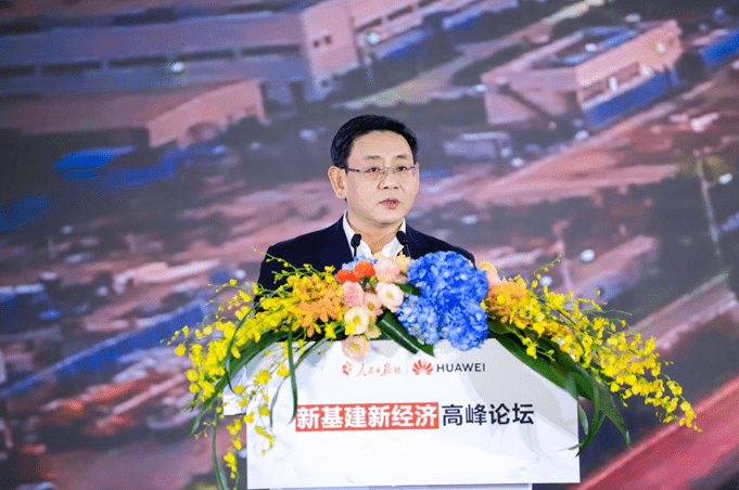 武汉市委常委,常务副市长胡亚波长沙市委常委,常务副市长夏建平分享了