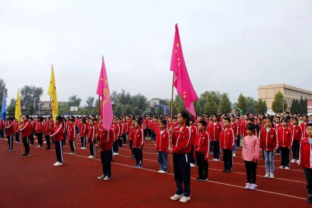 北京中关村第三小学校长刘可钦携教师代表来易县交流