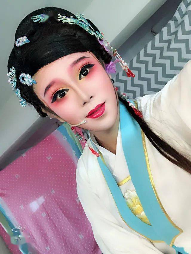 人物越剧漂亮小旦是天台90后小哥哥被称李玉刚再版