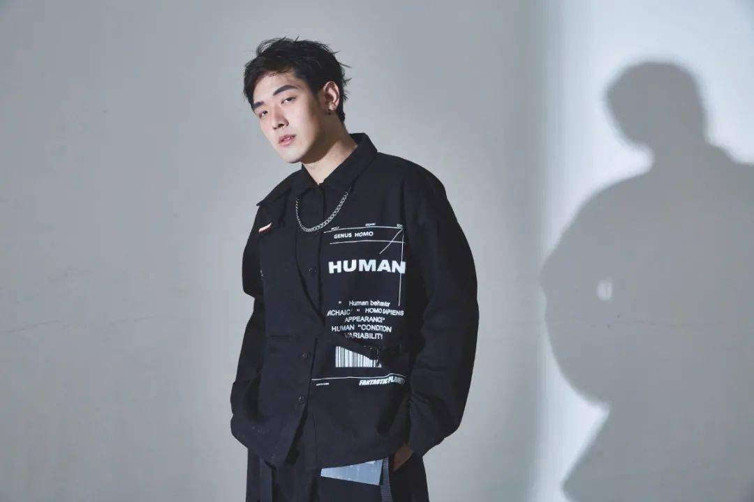 初玩人生万圣节嘻哈派对泥鳅zincoshark卫彬月辛巴白静晨allen