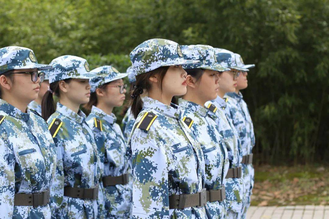 100张军训照片送给乘风破浪的水之子为你们打call
