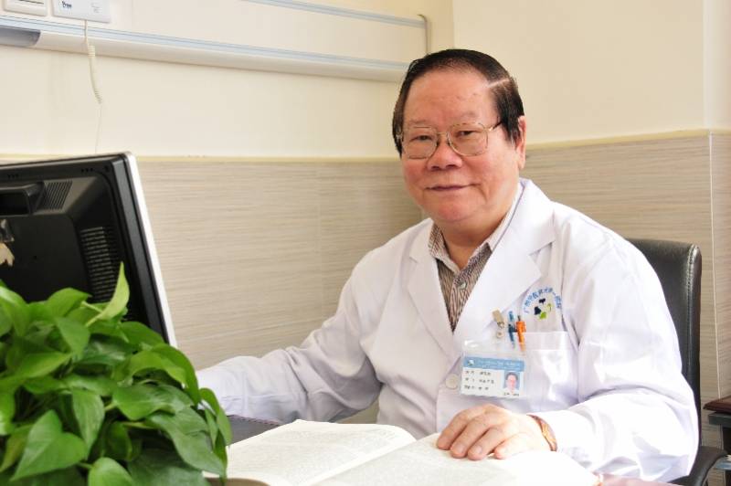 国医大师周岱翰倡导带瘤生存强调中医需自强创新不离宗