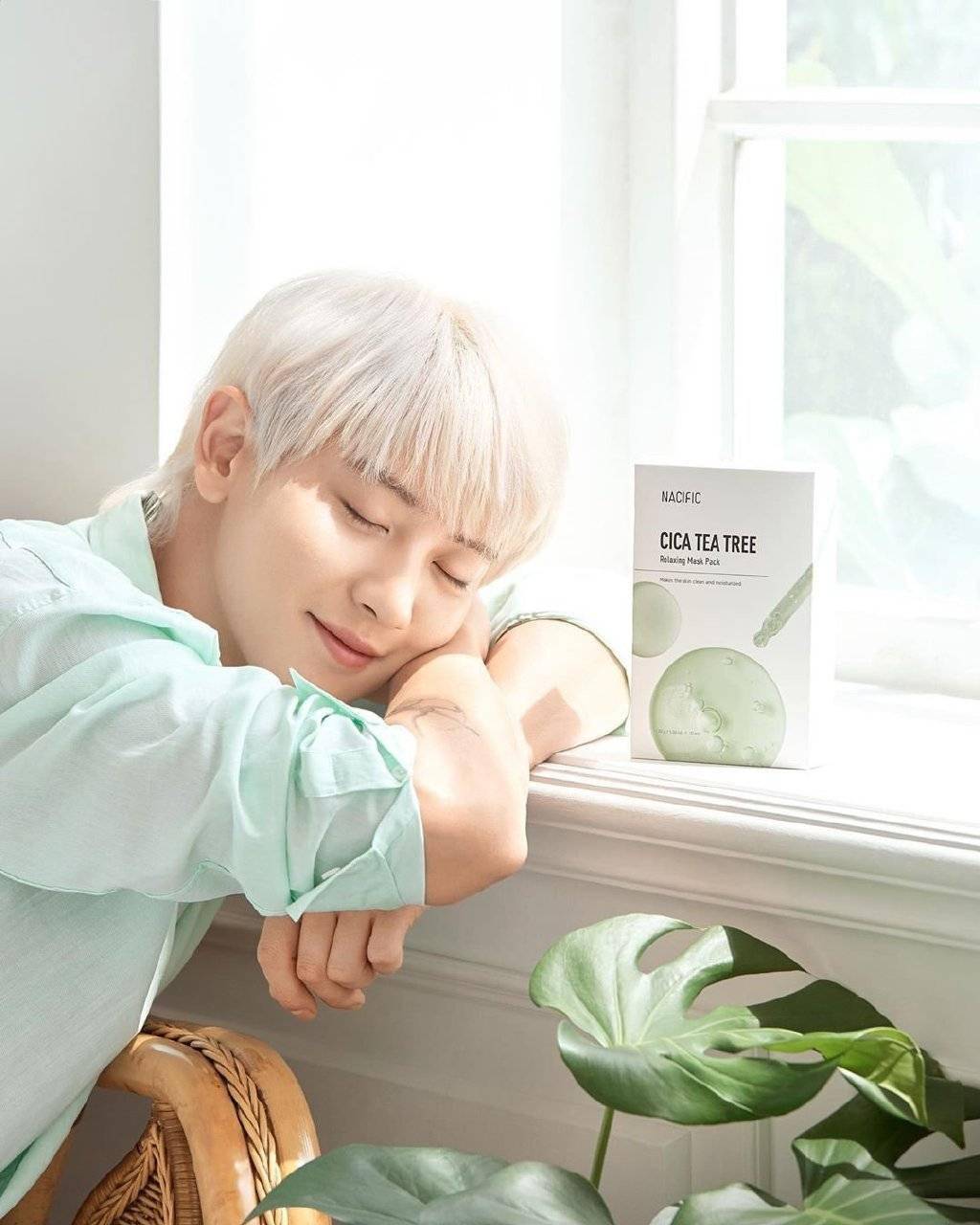 甜度满分灿烈代言品牌最新宣传画报公开