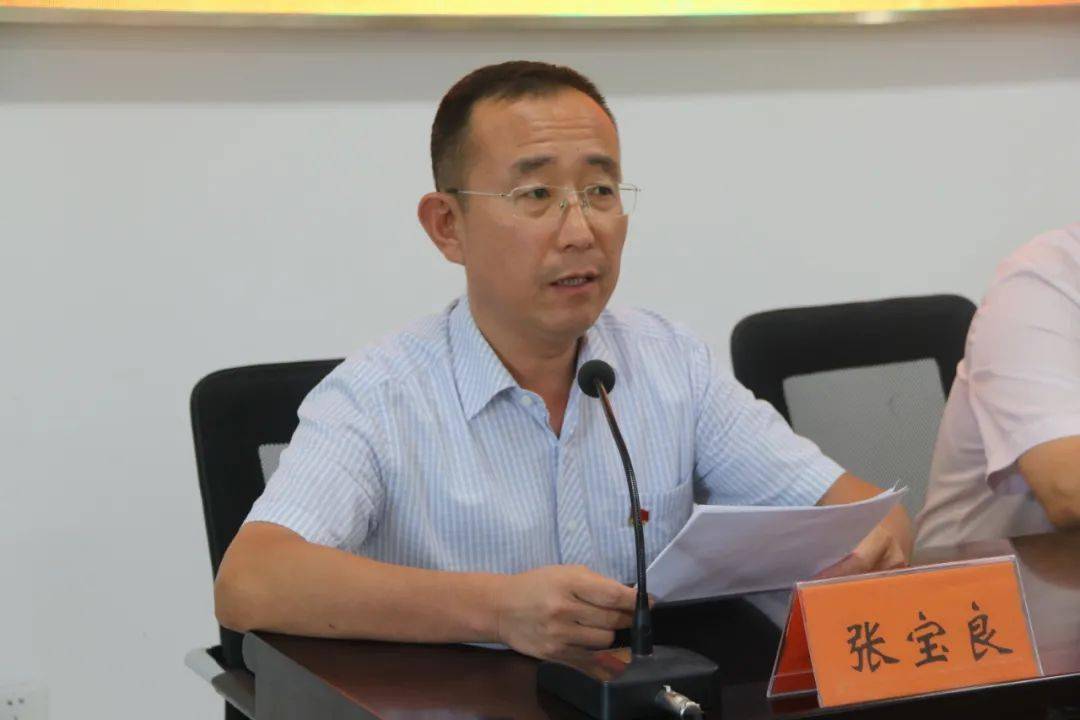 市教育体育局党组成员,市教学研究指导中心主任张宝良公布了第二批