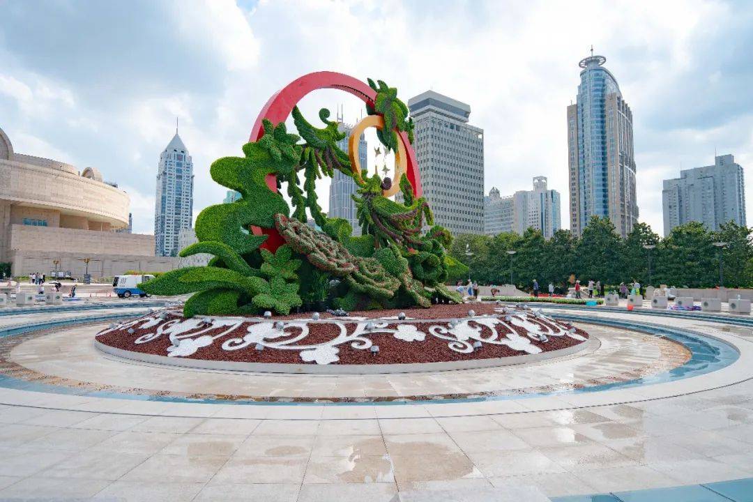 国庆立体花坛"凤来花舞"亮相上海,设计者讲述背后理念