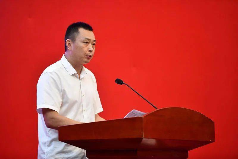 足球精英培训基地"评选,经办训单位申请,协会初审,专家评审,社会公示