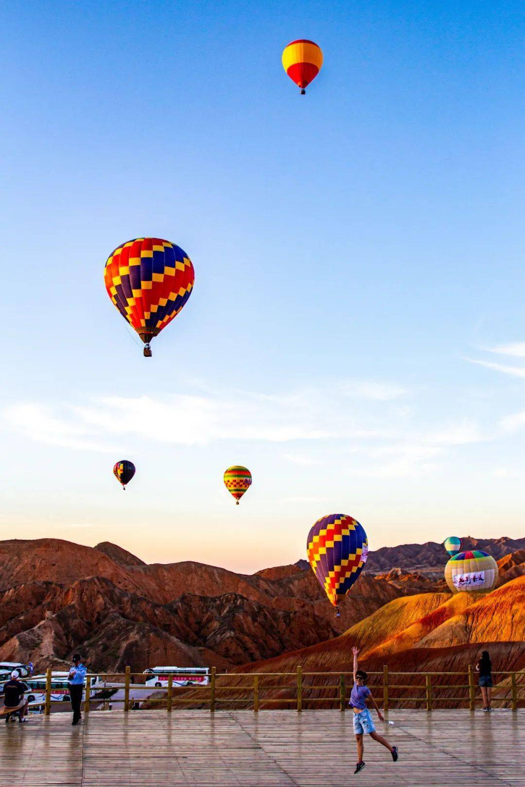 第二届中国·张掖七彩丹霞热气球节主题摄影大赛